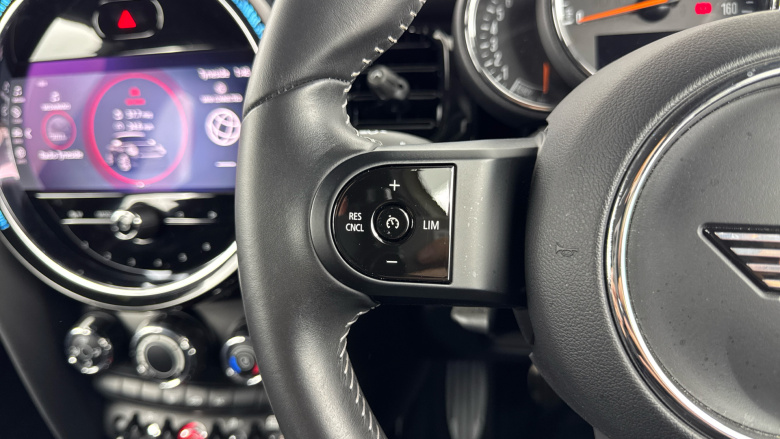 MINI Hatchback 1.5 Cooper Sport 5dr Petrol Hatchback